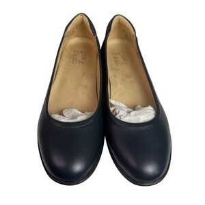 NIB Naturalizer Navy Blue Flexy Leather Women's‎ Ballet Flats Slip On Size 6.5